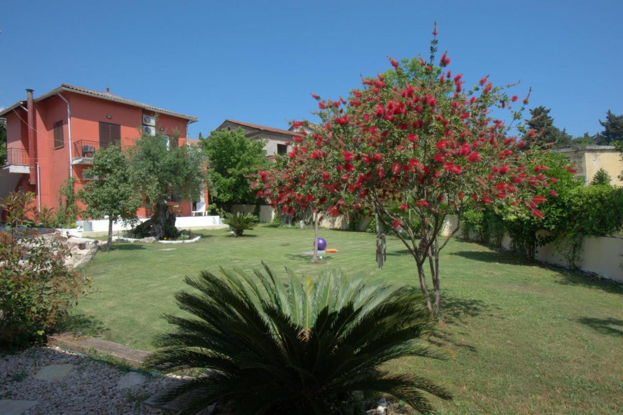 Ilias Apartments Ypsos Buitenkant foto